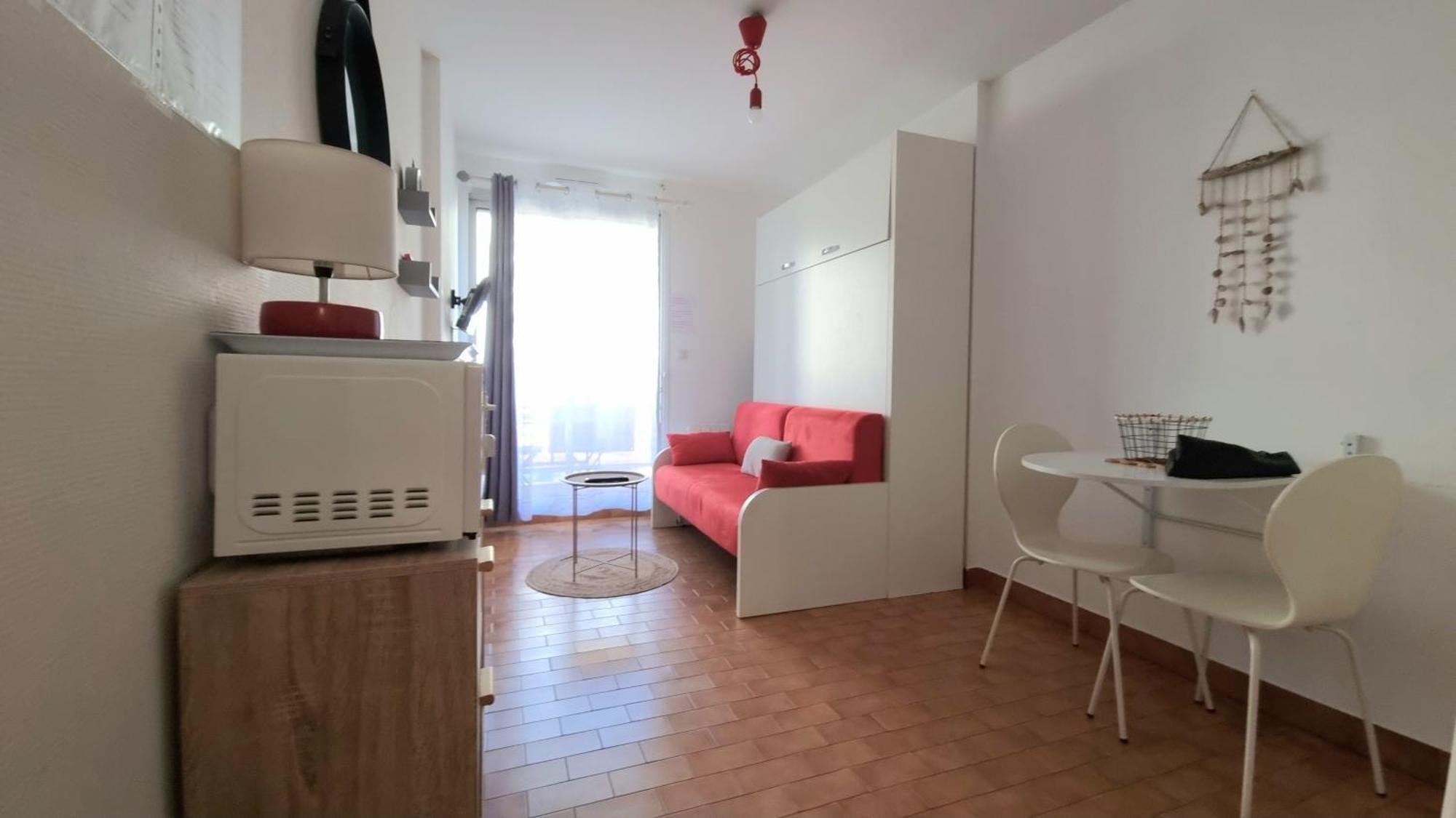 Studio Cozy En Bord De Plage Avec Vue Mer Et Wifi Canet-en-Roussillon Exterior photo
